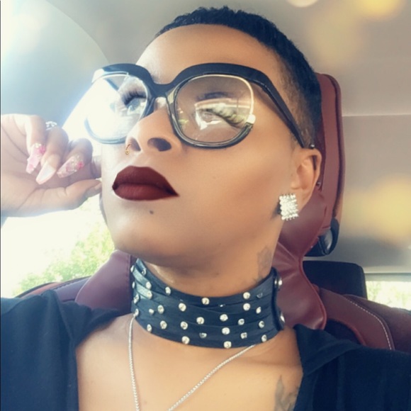 Meet your Posher, Cheree - Picture 1 of 1